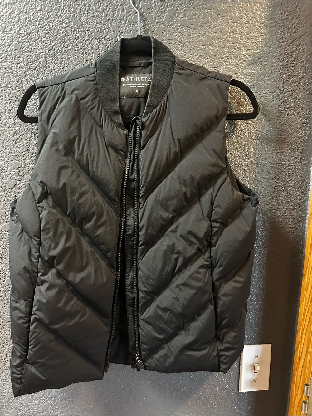 Athleta Black Vest - size Small - NWOT